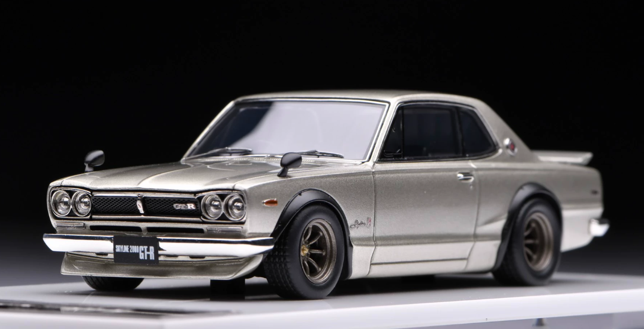 MakeUp mu 1:43 Nissan Skyline 2000 GT-R KPGC10 Silver Watanabe Resin Model