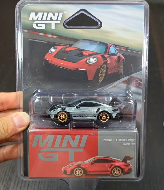 MINI GT 1060 Porsche 992 GT3 RS Clear Coat Chase 1/64
