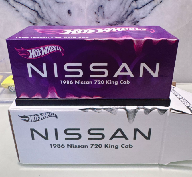 Hot Wheels RLC 1/64 1986 Nissan 720 King Cab Purple Chrome Pickup