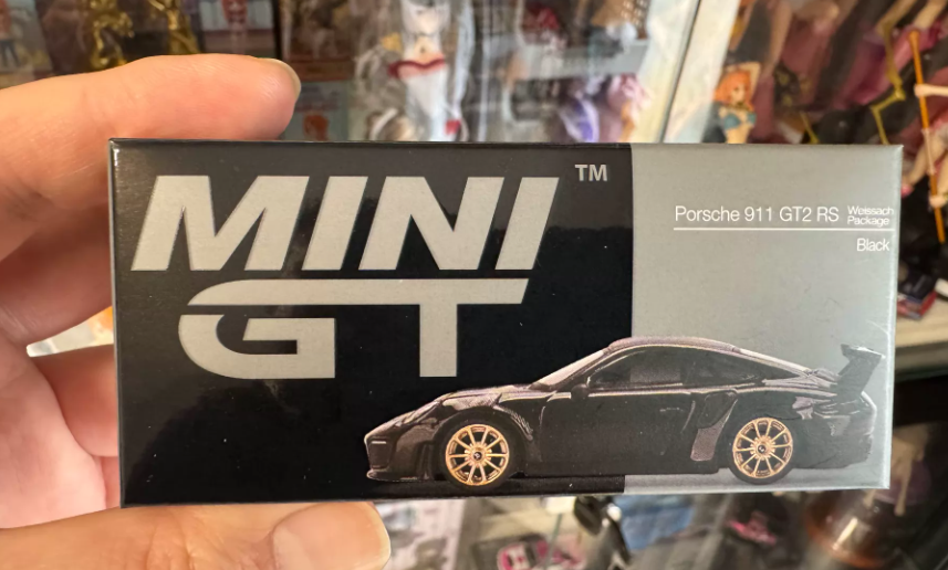MINI GT 401 Porsche 911 GT2 RS Weissach Black 1/64 – Ai-chan Vault