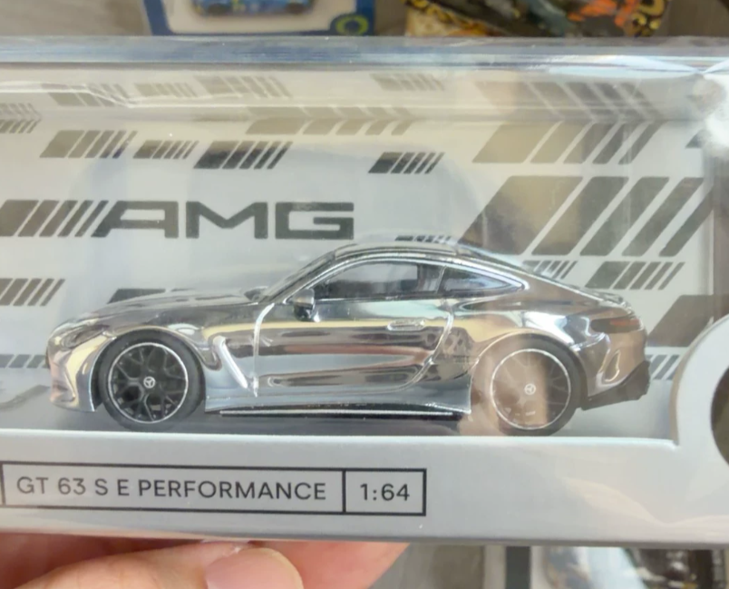 KILO 1/64 Mercedes-AMG GT 63 S E Performance Silver HEC Show Edition