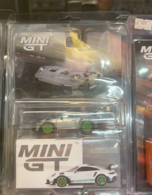 MINI GT 827 Porsche 911 GT3 RS Carrera Tribute Chase 1/64