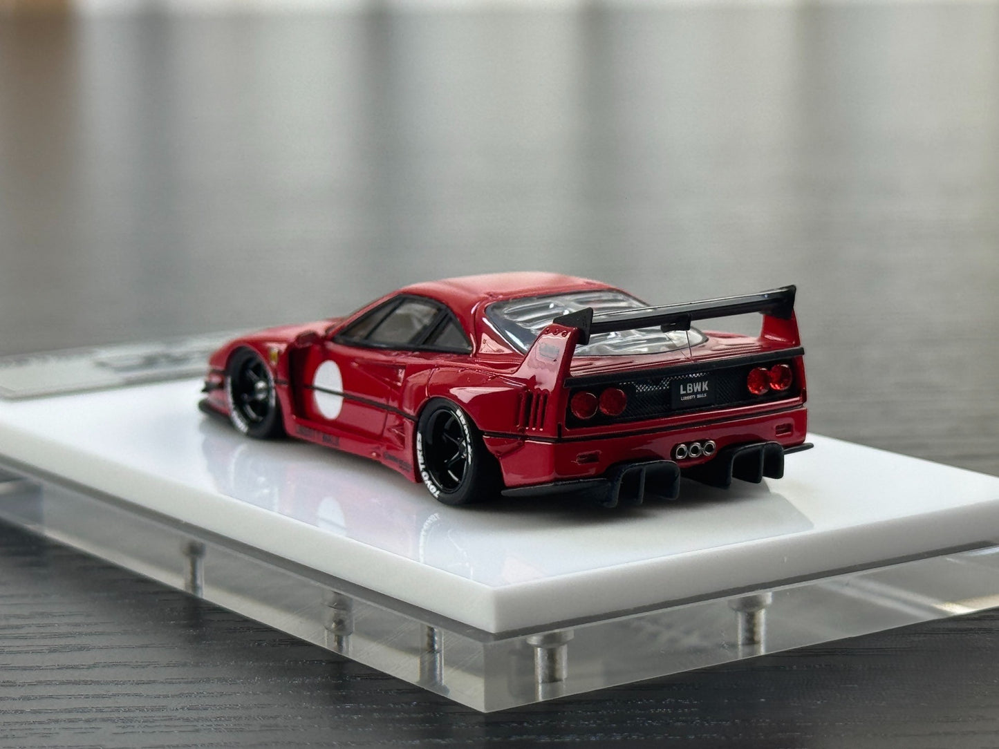 DG 1:64 Ferrari F40 LBWK Red Limited Edition Resin Model Car