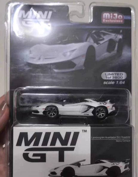 MINI GT 224 Lamborghini Aventador SVJ Roadster Bianco Canopus MiJo Chase