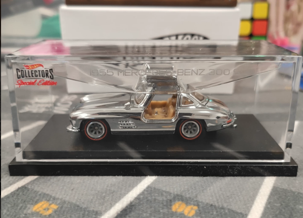 Hot Wheels RLC 55 Mercedes-Benz 300 SL Chrome Opening Gullwing 1/64 Model