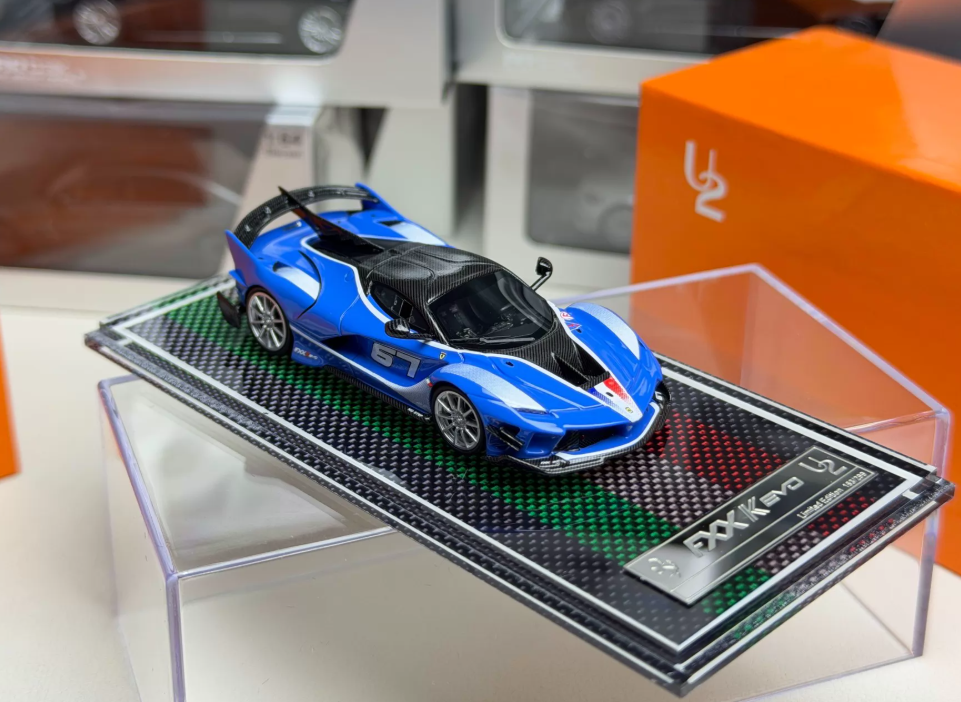 U2 1/64 Ferrari FXX-K Evo Blue White 67 Limited 199