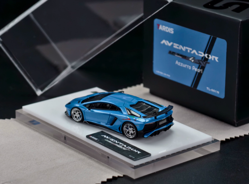 TARDIS 1/64 Lamborghini Aventador LP750-4SV Azzurro Pearl Resin Model