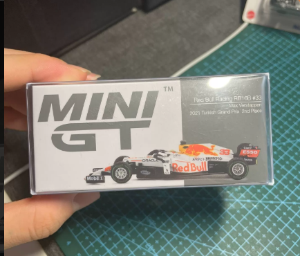 MINI GT 1/64 680 Red Bull RB16B White Livery Verstappen Turkish GP