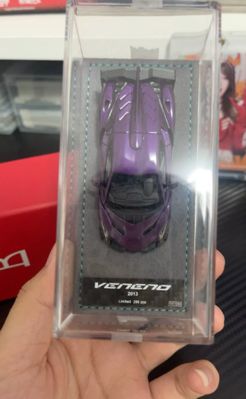 DMH 1/64 Lamborghini Veneno Purple Resin 2013 Limited 299