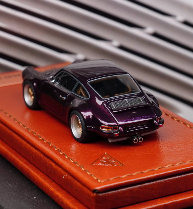 Makeup Titan 64 1/64 Porsche Singer 911 964 Coupe Purple Limited 500
