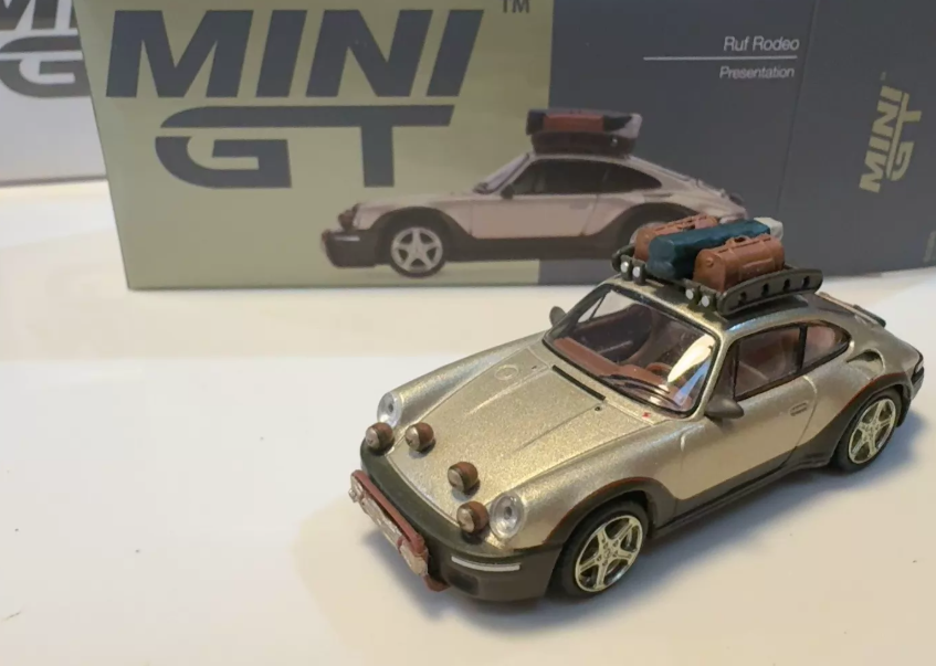 MINI GT 421 Ruf Rodeo Porsche 911 Rally 1/64