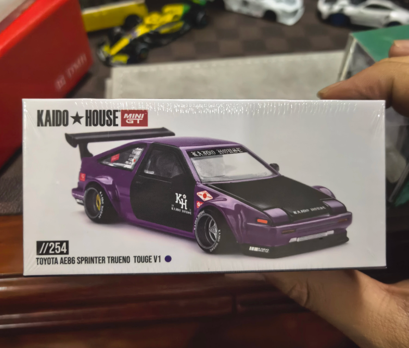 Kaido House Mini GT 1/64 Toyota AE86 Sprinter Trueno TOUGE V1