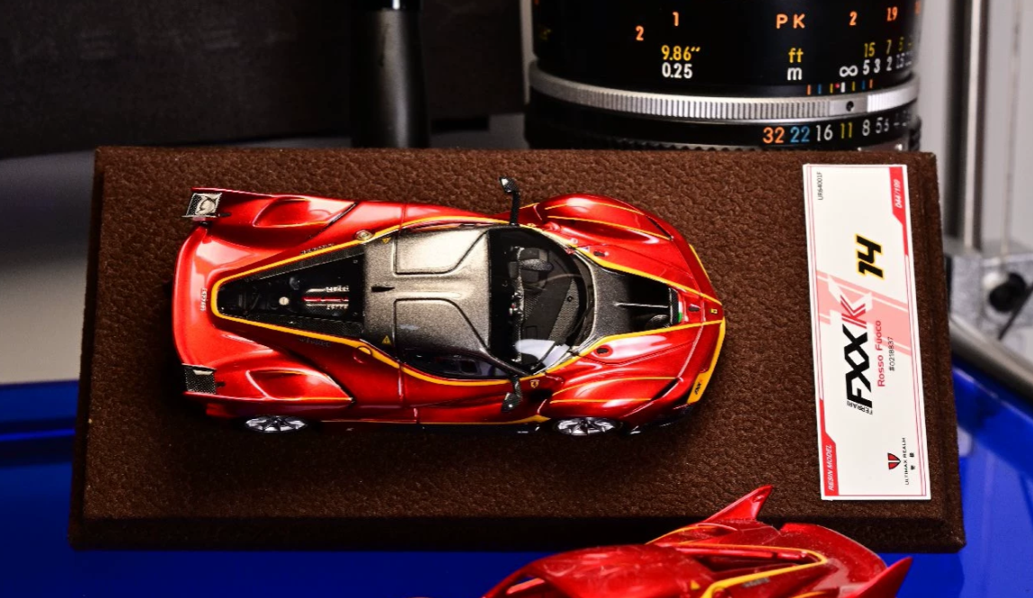 Ultimax Realm 1/64 Ferrari FXX-K Metallic Red No.14