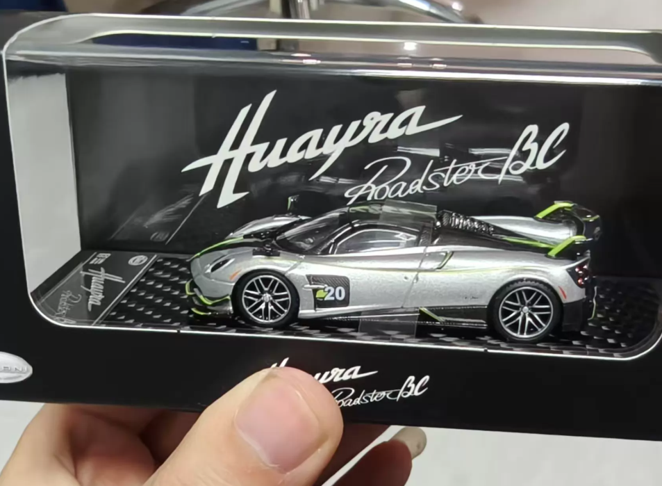 LCD x CTE 2025 1/64 Pagani Huayra Roadster BC Silver Green