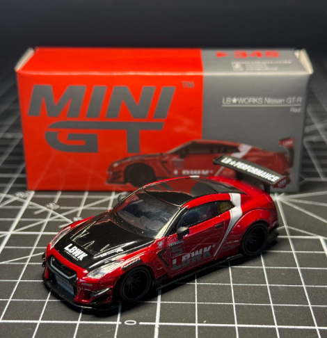 MINI GT 1/64 LB WORKS Nissan GT-R R35