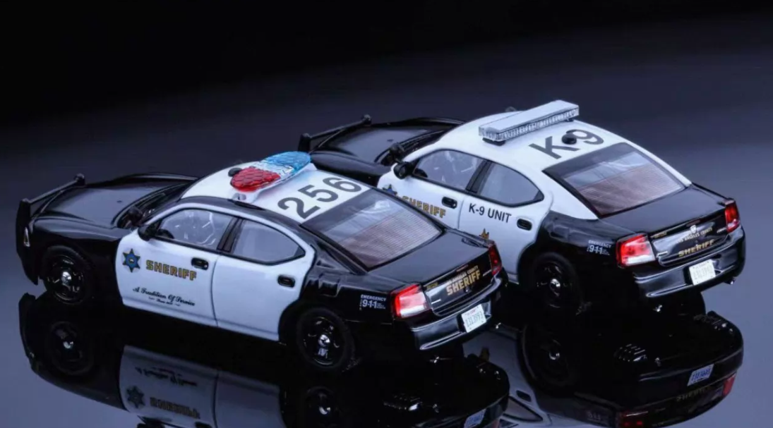 Rollin 1/64 Los Angeles County Sheriff Dodge Charger Twin Set