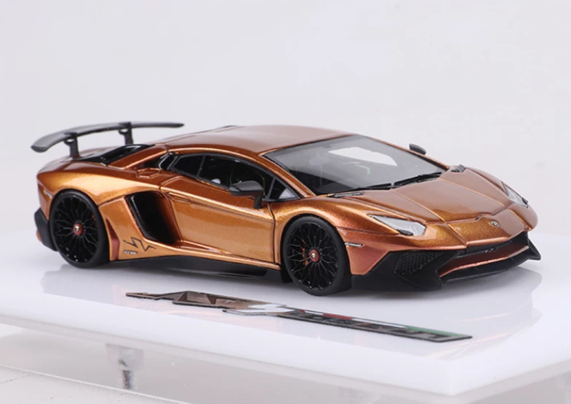 TARDIS 1/64 Lamborghini Aventador LP750-4 SV Chameleon Orange Resin
