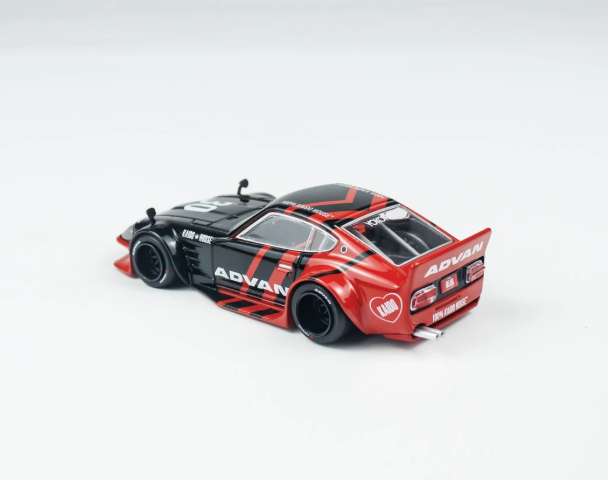 KAIDO HOUSE x MINI GT 1:64 Nissan Fairlady Z KAIDO GT Advan KHMG172