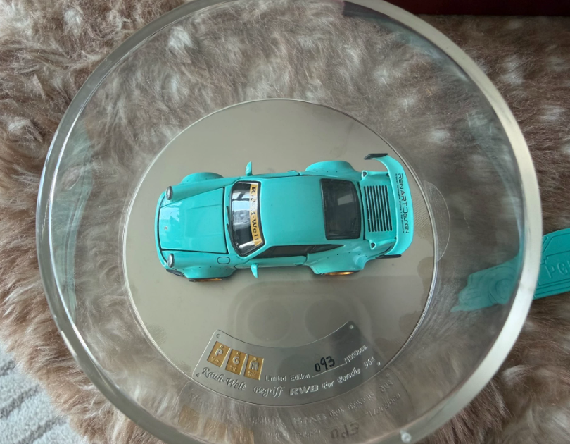PGM 1/64 Porsche 911 964 RWB Tiffany Blue First Edition
