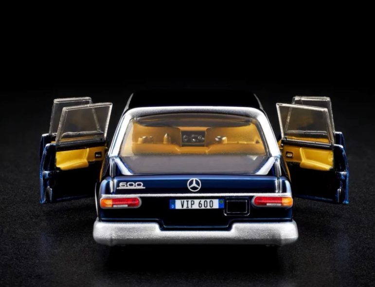Hot Wheels RLC Mercedes-Benz 600 Blue Opening Doors Real Riders 1/64 Model