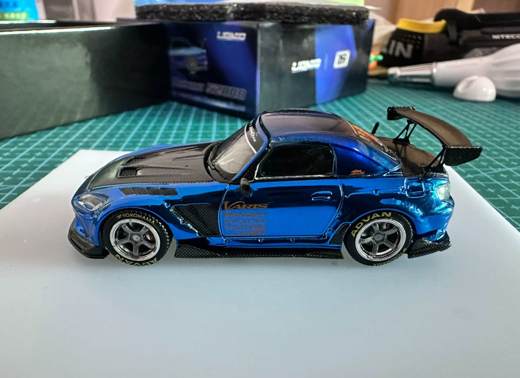 LIOMIO 1:64 Honda S2000 Varis Dark Panther Chrome Blue TMCS 2026