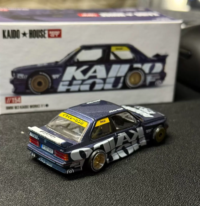 Kaido House Mini GT 1/64 BMW M3 E30 KAIDO WORKS V1 First Edition Dark Blue