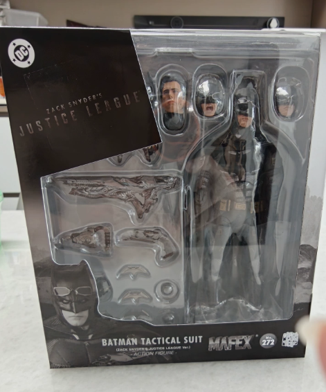 MAFEX No.272 Batman Tactical Suit Zack Snyder Justice League