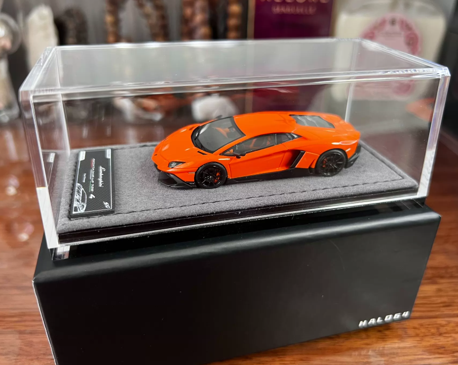 Halo Model 1/64 Lamborghini Aventador LP720-4 Fluorescent Orange Limited 199