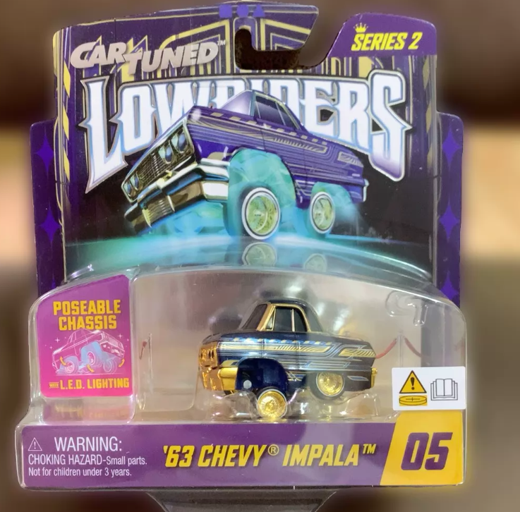 Cartuned Lowriders '63 Chevy Impala Poseable LED Diecast Car