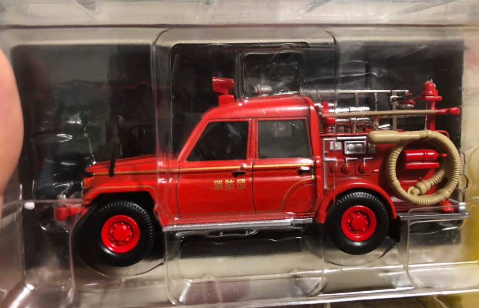 1:43 Toyota Land Cruiser Fire Brigade Red Diecast Model with Hose Ladder