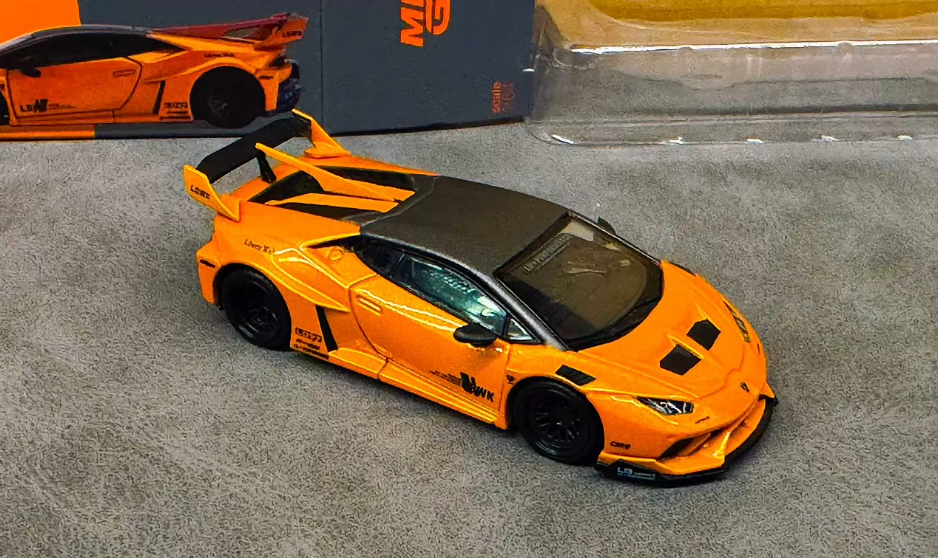 MINI GT 355 LB-Silhouette Lamborghini Huracan GT Arancio Borealis