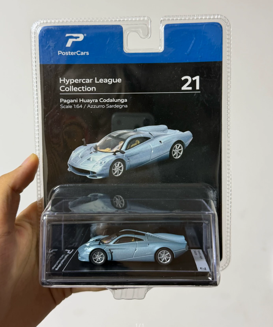 PosterCars 1/64 Pagani Huayra Codalunga Azzurro Sardegna Blister Card