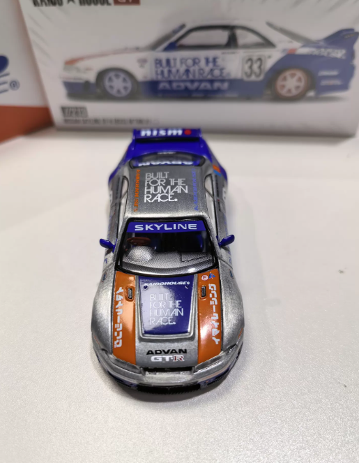 Kaido House MiniGT 1:64 Nissan Skyline GT-R R33 ADVAN Chase Edition Alloy Model