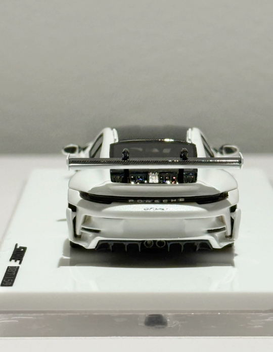 SUHE 1/64 Porsche 911 992 GT3 RS White Panda APAxpo LE 159