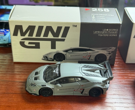 MINI GT 258 LB-WORKS Lamborghini Huracan Fighters Grey 1/64
