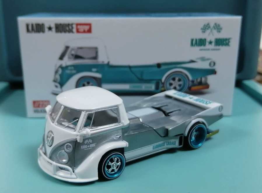 Kaido House KHMG220 Volkswagen T1 Pickup Chase Edition