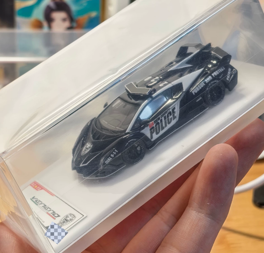 Sasaki King Custom 1/64 Lamborghini Veneno RCPD Police