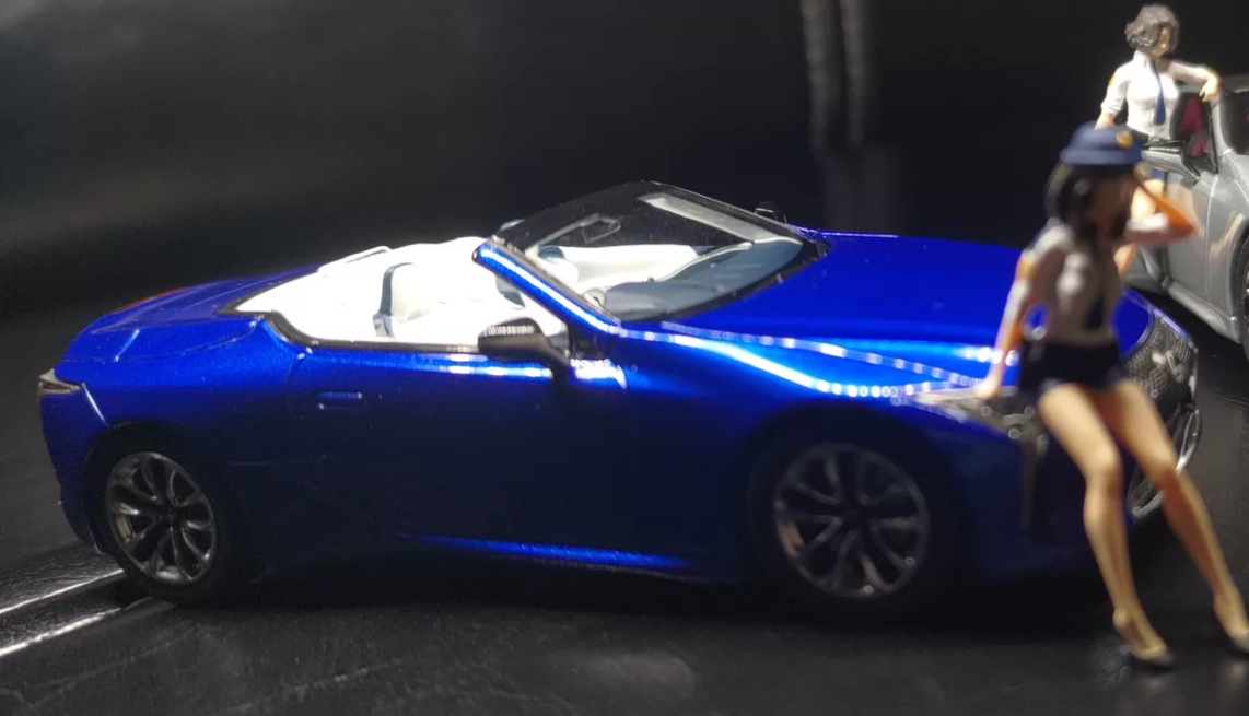 Kyosho 1/43 Lexus LC500 Convertible Blue Diecast Model