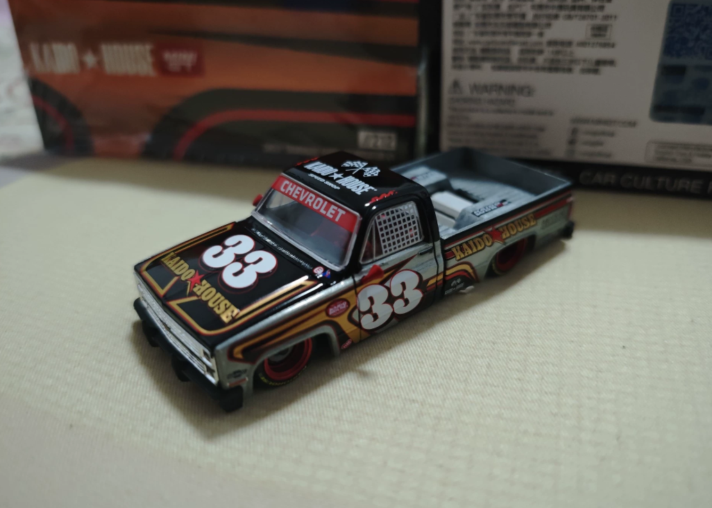 KAIDO HOUSE 1/64 Chevy Silverado V1 + Clear Chase Bundle