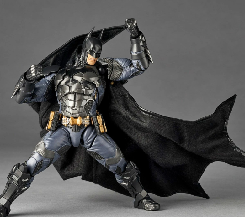 Kaiyodo Revoltech Amazing Yamaguchi Batman Arkham Knight