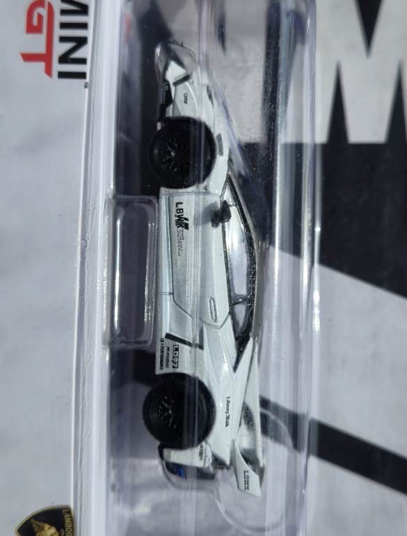 MiniGT 1/64 LBWK Lamborghini Huracán GT White Diecast Model