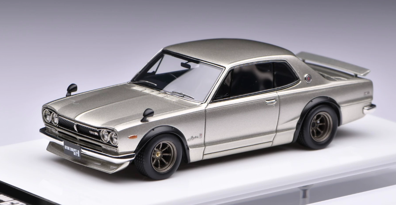 MakeUp mu 1:43 Nissan Skyline 2000 GT-R KPGC10 Silver Watanabe Resin Model