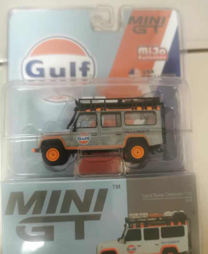 MINI GT Land Rover Defender 110 Gulf Clear Coat Chase 1/64