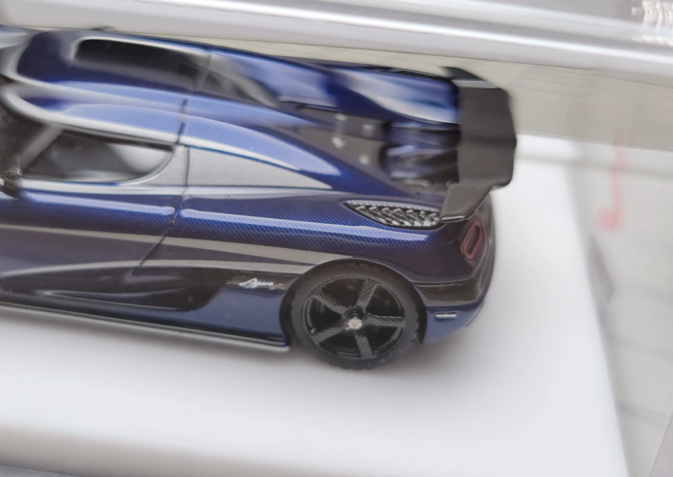 VMB 1/64 Koenigsegg Agera R Full Carbon Blue Resin Model