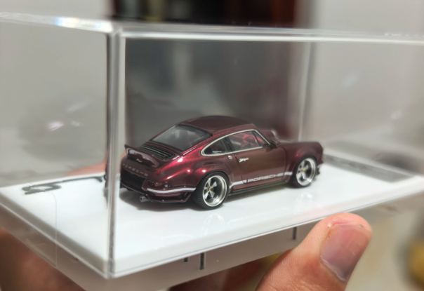 DeepMaker 1:64 Porsche 911 DLS Cherry Red Resin Model