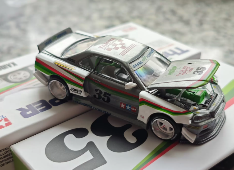 MINI GT 167 Kaido House Tamiya Skyline GT-R R34 Grasshopper Clear Coat Chase