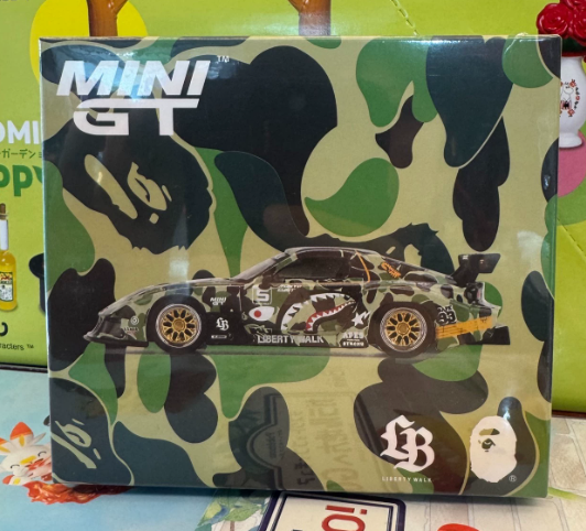 MINI GT 1/64 BAPE x LBWK Mazda RX-7 ABC Camo Diecast Model
