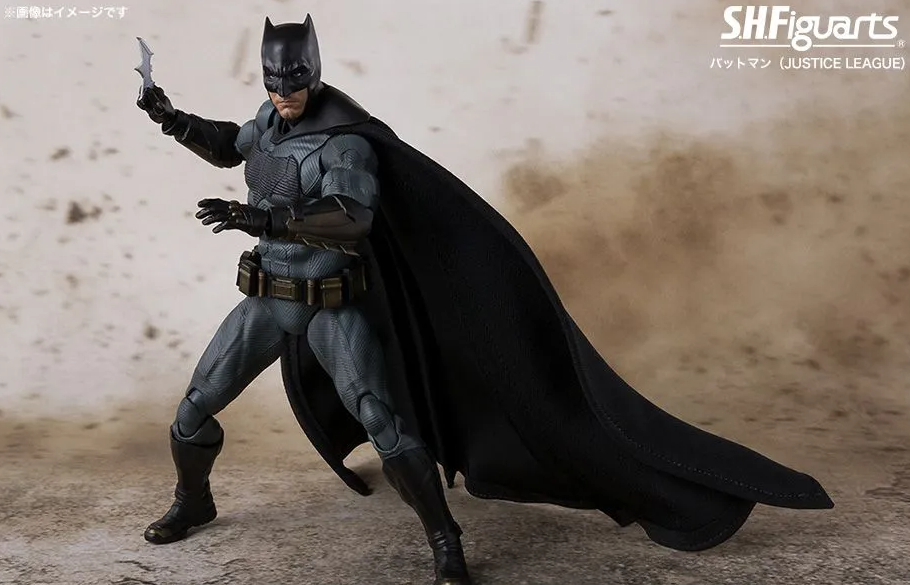 SHFiguarts Justice League Batman Ben Affleck Figure