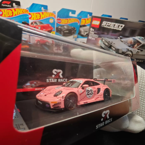 STAR RACE 1/64 Porsche 911 GT3 R Pink Pig Livery No.23