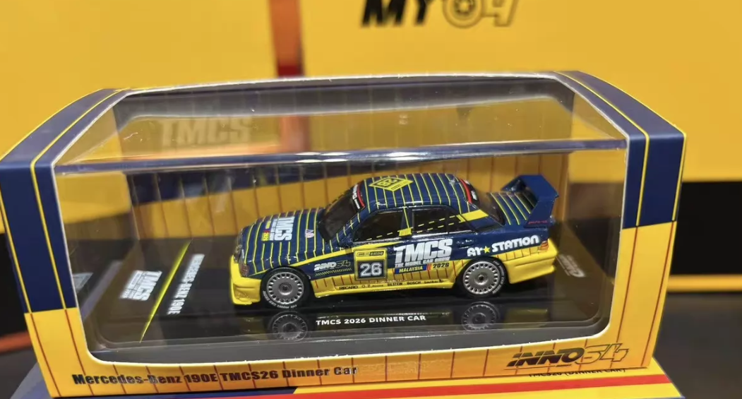 INNO 1:64 Mercedes-Benz 190E TMCS26 Dinner Car Limited Edition Model